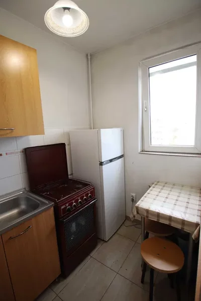 Obor, Teiul Doamnei, Colentina, 7 min. metrou, vav Sectia 7 Politie